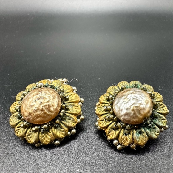 Vintage Signed Miriam Haskell Sunflowers Clip on Faux Pearl Button Earrings - Picture 3 of 16